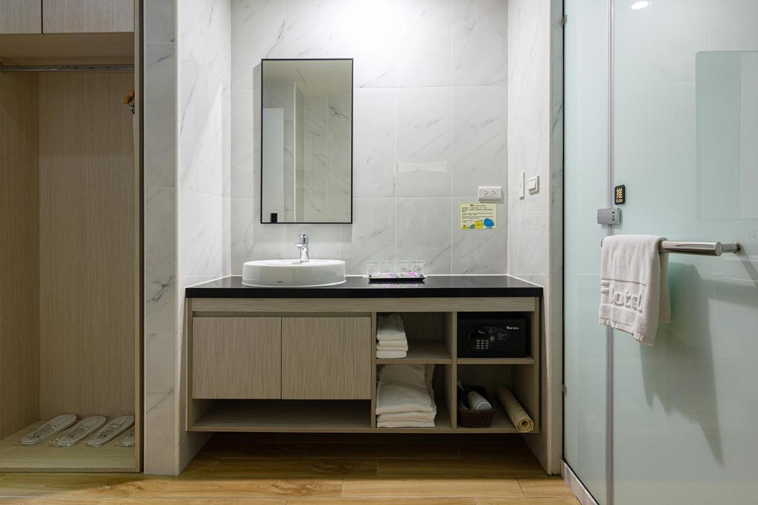 Check Inn New Taipei Luzhou Εξωτερικό φωτογραφία